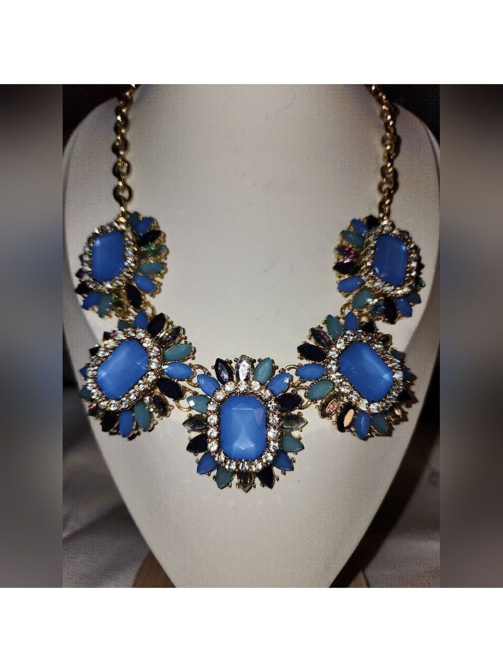Susan GraverStatement Necklace Blue Rhinestone Flower Chunky Bold 18"+2" NWOT